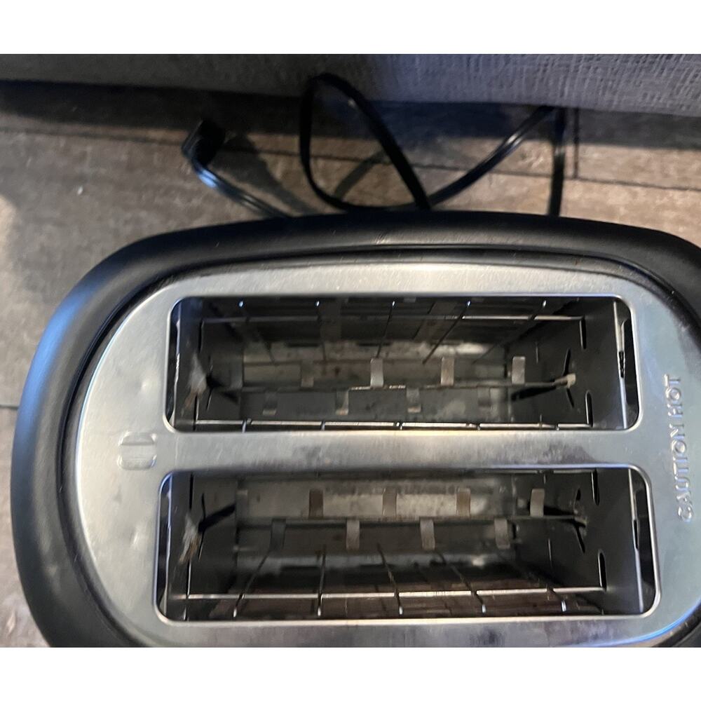 AmazonBasics 2 Slice, Extra-Wide Slot Toaster with 6 Shade Settings, Black - Picture 2 of 8